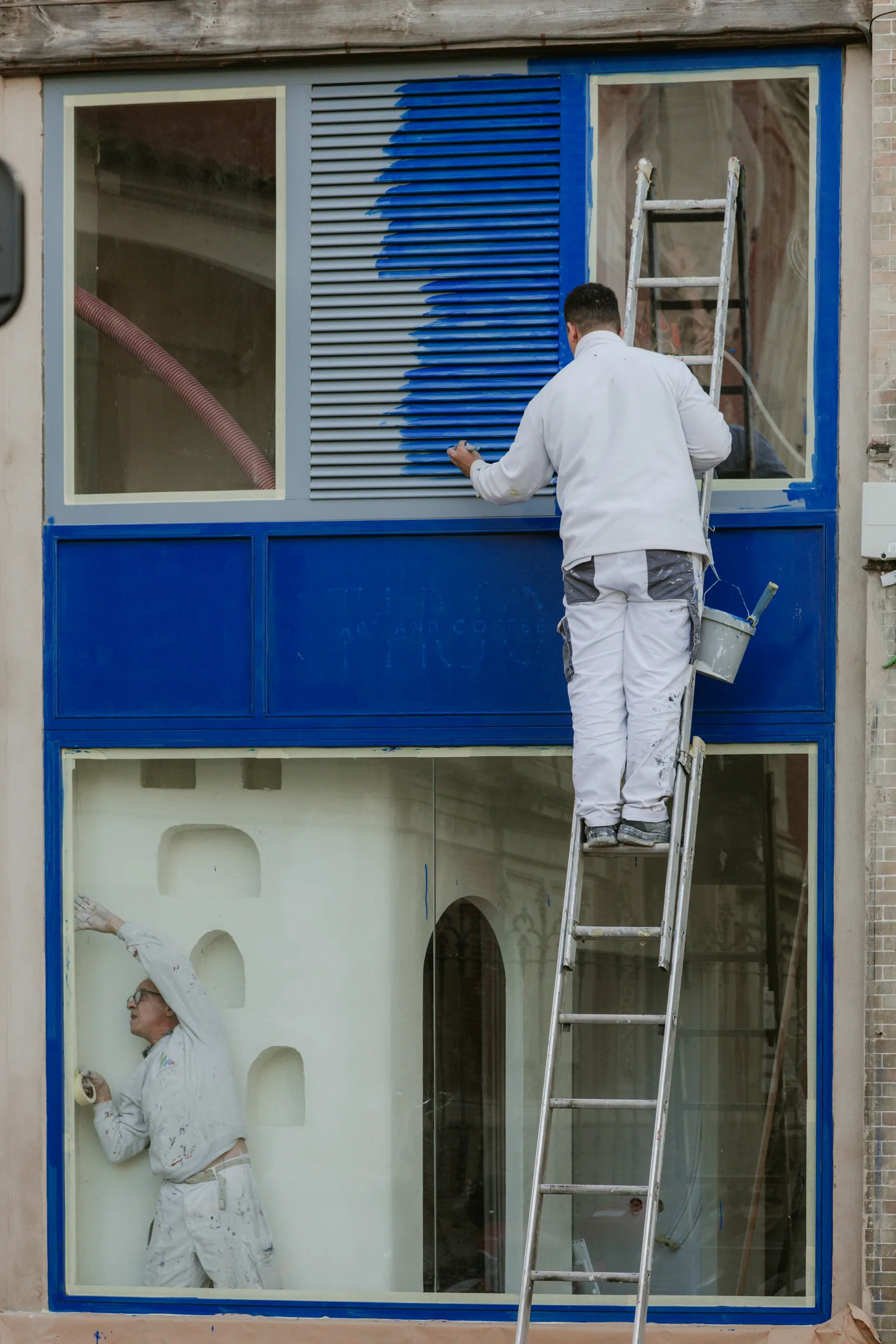 Peinture de menuiseries et boiseries extérieures